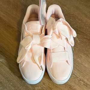 Puma Basket Heart Patent Sneakers in Pearl - size 8 NWT